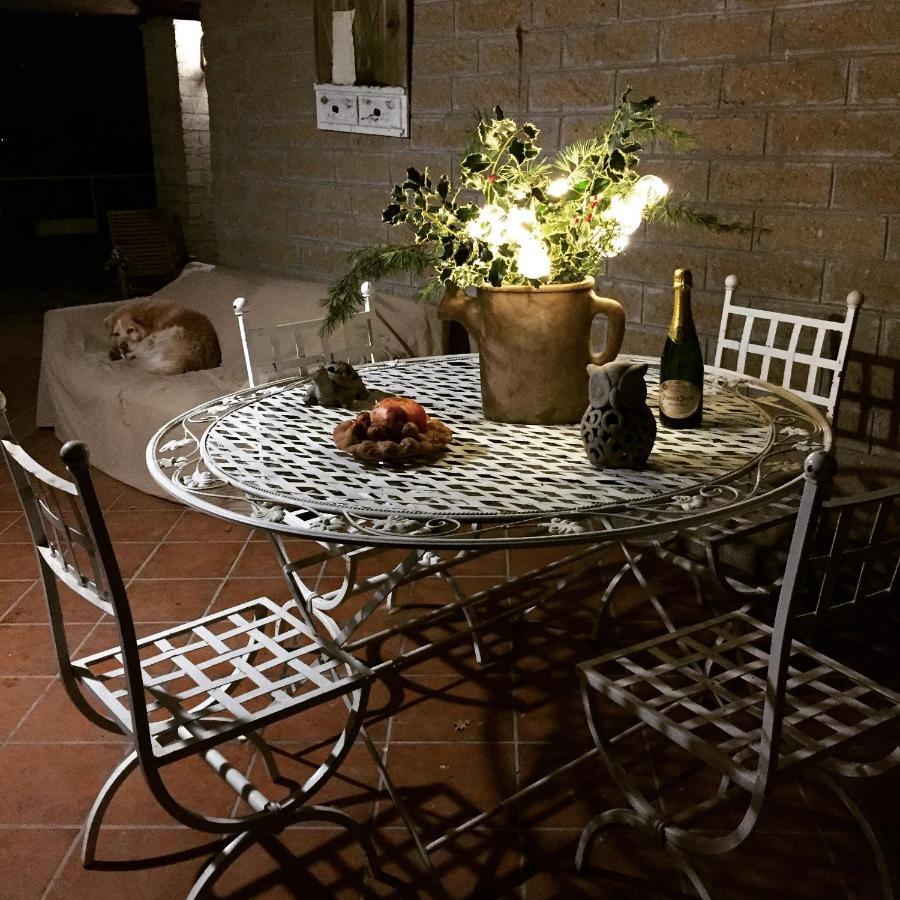 Favoloso Appartamento In Villa Monterosi Bagian luar foto