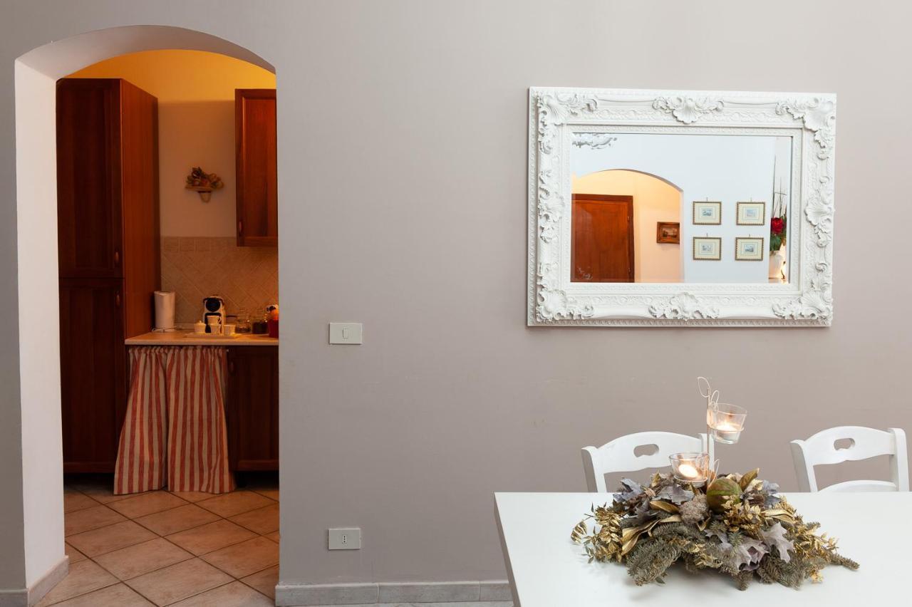 Favoloso Appartamento In Villa Monterosi Bagian luar foto